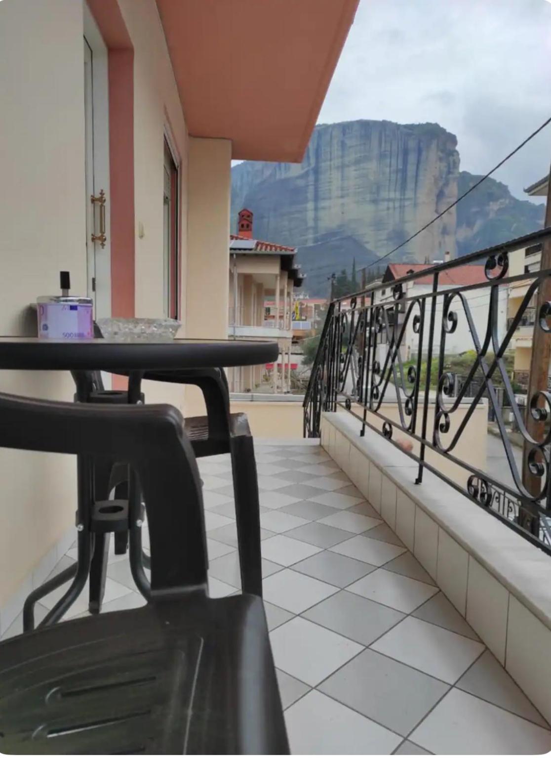 S.T Family Apartement Kalambaka Exteriér fotografie